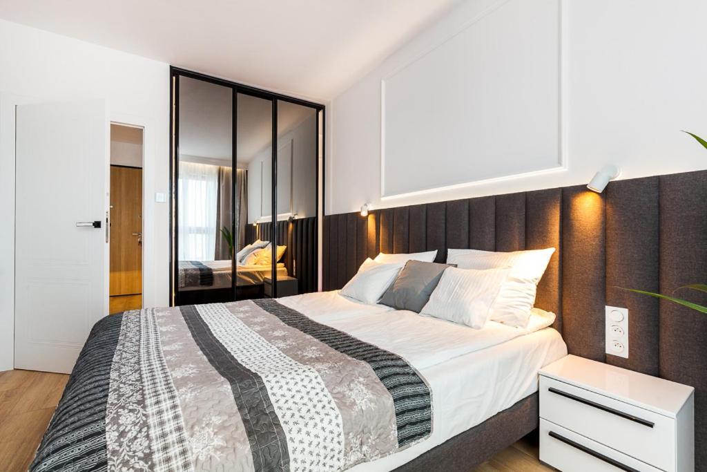 "Nowy Apartament" Sypialnia , Garaz, 1500 M Od Morza, Netflix Gdansk Bagian luar foto